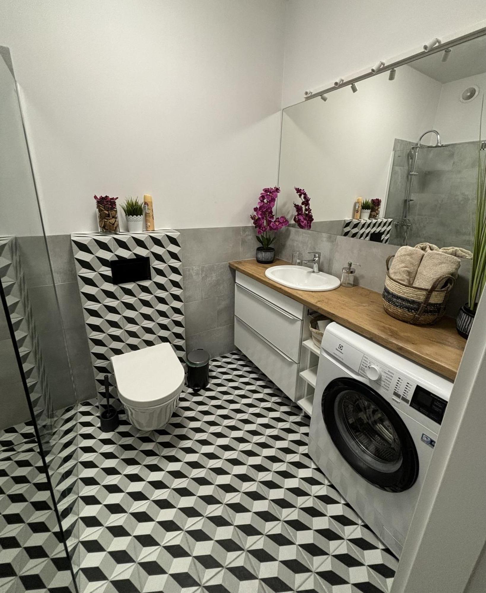 Garbary Old Town Lux Apartment 106, Self Check-In 24H, Free Parking Poznan Exterior photo